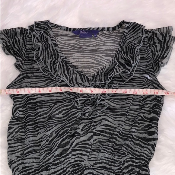 Miley Cyrus Top & MAX AZRIA! 🚺🚺 - Picture 4 of 5